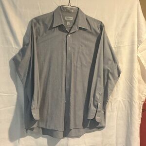 Van Heusen Men's Gray Button Down Shirt